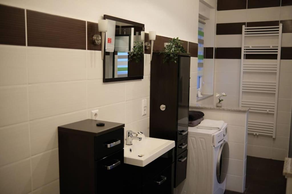 Bello Apartamento Graben-Neudorf Екстериор снимка