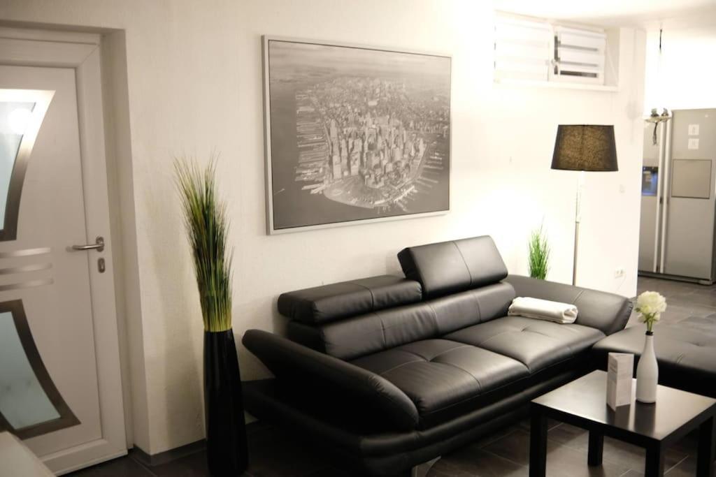 Bello Apartamento Graben-Neudorf Екстериор снимка