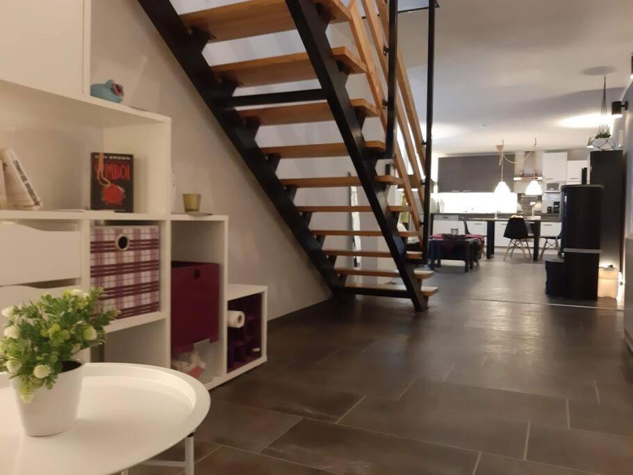 Bello Apartamento Graben-Neudorf Екстериор снимка